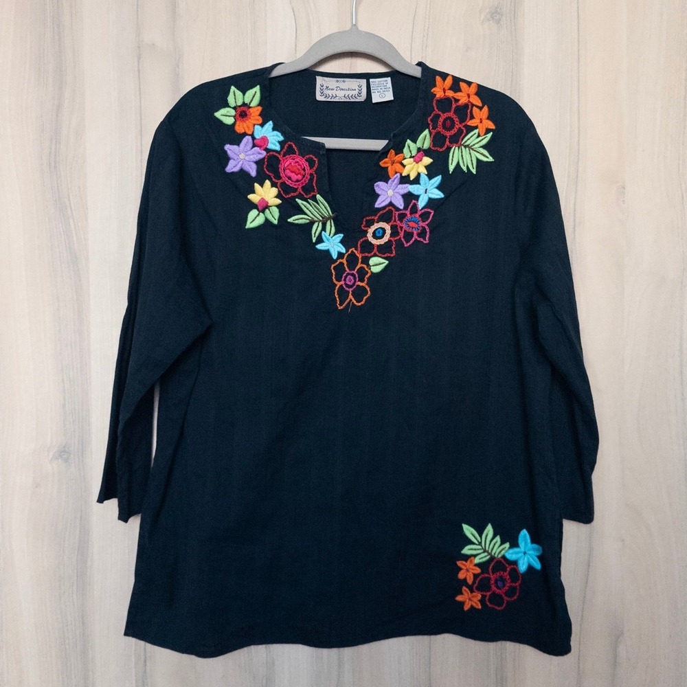Vintage New Directions Womens Embroidered Blouse‎ Size L Black Floral Boho Artsy